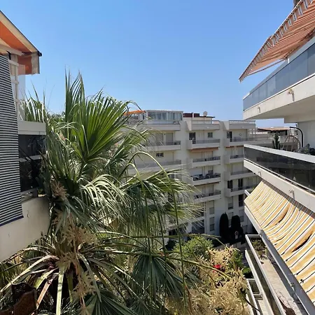 Family - Fully Equipped, Close To Sandy Beaches & Restaurants, Pool, Balcony, Garage Apartament *