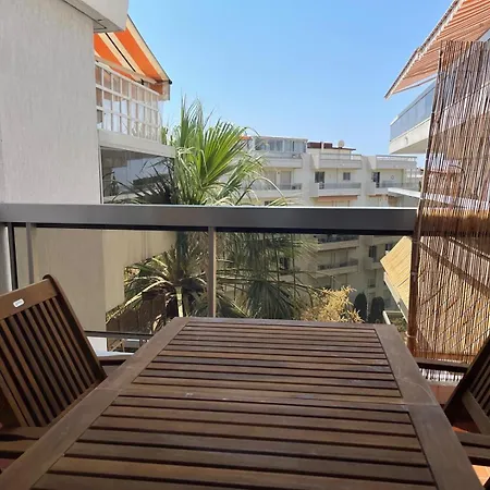 Family - Fully Equipped, Close To Sandy Beaches & Restaurants, Pool, Balcony, Garage * أنتيب