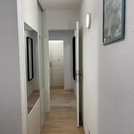 شقة Family - Fully Equipped, Close To Sandy Beaches & Restaurants, Pool, Balcony, Garage
