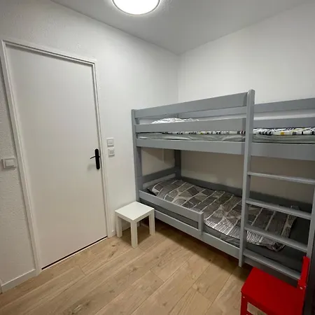 Family - Fully Equipped, Close To Sandy Beaches & Restaurants, Pool, Balcony, Garage شقة أنتيب